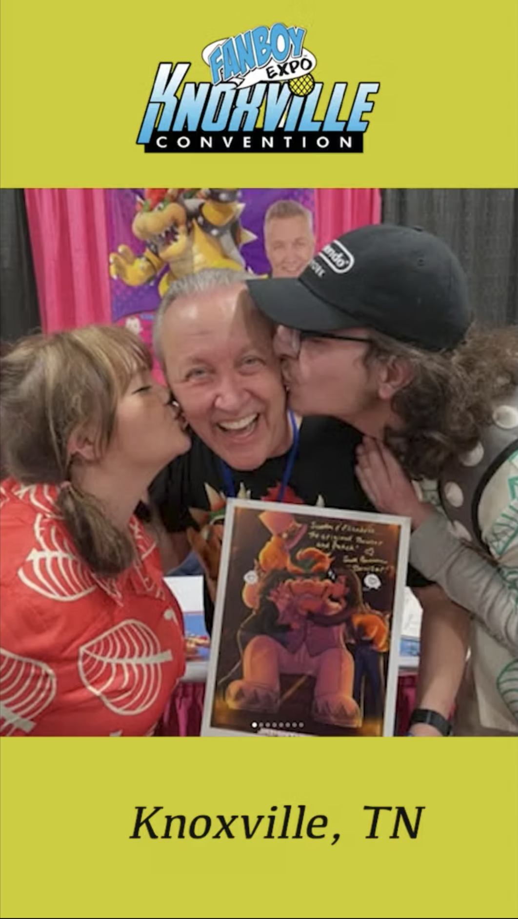 Fanboy_Couple Kiss Scott